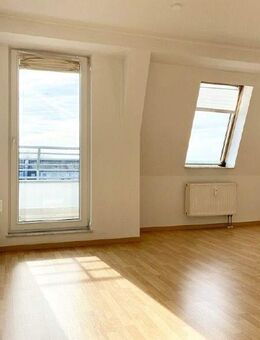 ++ Langfristig vermietete Dachgeschosswohnung mit Balkon in Schlosschemnitz ++ - Chemnitz