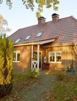 Ländlicher Wohntraum für Familien - Freistehendes EFH mit Scheune, großem Grundstück Nähe HH - Neu Wulmstorf