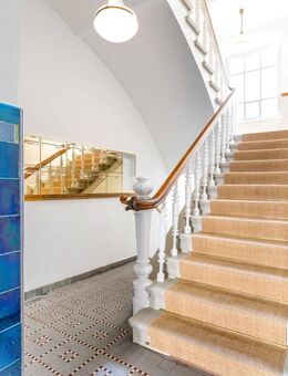 Wohnen in Charlottenburg - unsanierte 4-Zi.-Wohnung mit 2 Balkonen - Berlin