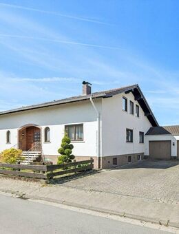 Großzügiges Einfamilienhaus mit Garten in ruhiger, feldnaher Wohnlage von Reichelsheim-Weckesheim - Reichelsheim (Wetterau)