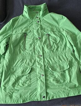 grüne Übergangsjacke für Damen Gr.46 von Bexleys - Königswinter