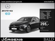 Mercedes A 200, Kompaktlimousine Progressive MBUX Wide, Jahr 2023 - Lüdenscheid