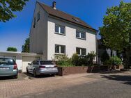 Ein- bis Zweifamilien-Stadthaus mit Renovierungsbedarf * gefragte und ruhige Citylage * ca. 168 m² Wfl. * ca. 463 m² ... - Langenfeld (Rheinland)