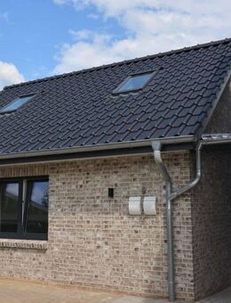 Haus mit kleinem Garten in zentraler Lage in Heide - Heide