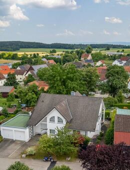 Großzügige Wohnung mit sonniger Loggia, Dachstudio, Garage und Stellplatz - Immendingen