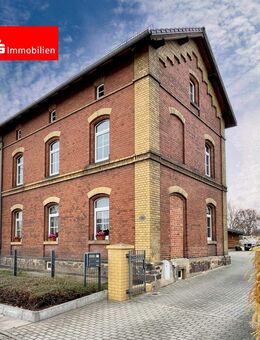 Attraktives Zweifamilienhaus mit Kamin, Gartenhaus und Carport in Gera-Zwötzen - Gera