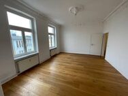 Helle 4 Zimmer Wohnung mit EBK, Duschbad und Keller - Schwerin