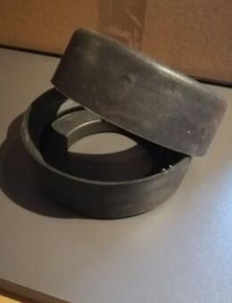 2 Punktgummis für Federn Mercedes E-Klasse W123, S-Klasse W116,VA - Bestwig