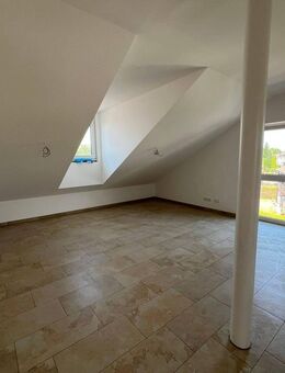 2-Zimmer-Dachgeschosswohnung. W08 - Höhenkirchen-Siegertsbrunn