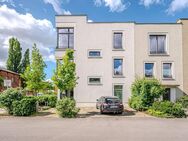modernes Stadthaus nahe Rummelsburger See mit 3 Etagen und hohen Räumen - Berlin
