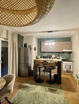 Modernes helles Appartement mit Terrasse und Aufzug (TG Stellplatz inkl.) - Schierling