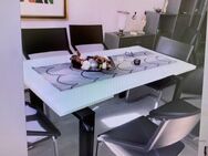 Essgruppe mit 6 Stühlen italienisches Design - Pulheim