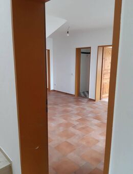Attraktive 4-Zimmer-Wohnung mit gehobener Innenausstattung in Bochum-Stiepel - Bochum
