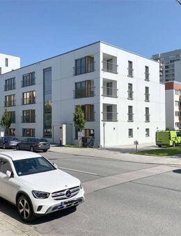 Zentral gelegene 2-Zimmer Wohnung in München-Aubing mit Einbauküche - München