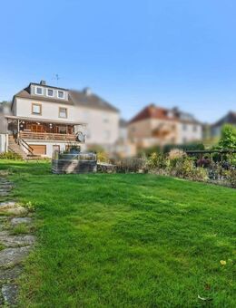Charmante Doppelhaushälfte mit ca. 147 m² Wohnfläche, sonniger Terrasse in Wuppertal-Oberbarmen - Wuppertal