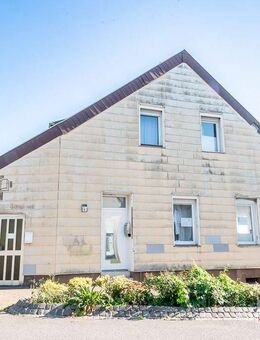 ALLES UNTER EINEM DACH - Zweifamilienhaus mit Gewerbefläche und großem Grundstück in Kirkel! - Kirkel