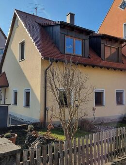 Einfamilienhaus, Baujahr 2000 mit drei Zimmern, Garage und Einbauküche zu vermieten - Großhabersdorf