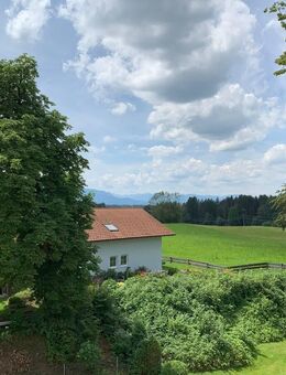 Idyllisch gelegene 2 Zi-WE mit Südbalkon und herrlichem unverbaubarem Bergblick - Bad Heilbrunn