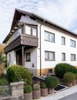 Großes Wohnhaus in ruhiger Lage von Sonnefeld! - Sonnefeld