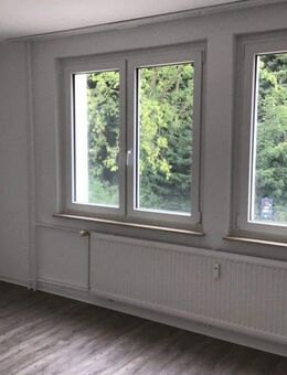 Lichtdurchflutete 3-Zimmer Wohnung mit Balkon - Bielefeld