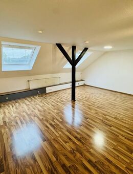 Dachgeschosswohnung mit 3 Zimmern in Soest!! - Soest
