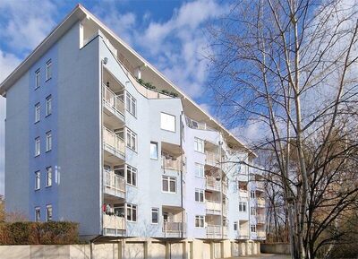 Vermietete Erdgeschosswohnung mit Balkon und PKW-Stellplatz