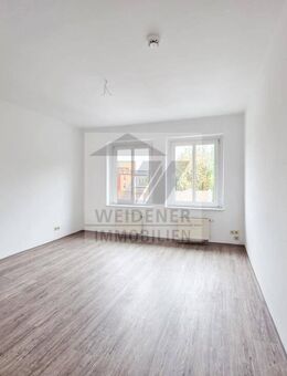 Stadtnah & ruhig wohnen: Moderne 2-Raum-Wohnung mit Aufzug & neuem Boden - Gera