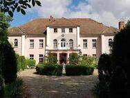 EINDRUCKSVOLLES HERRENHAUS - Friedrichsruhe