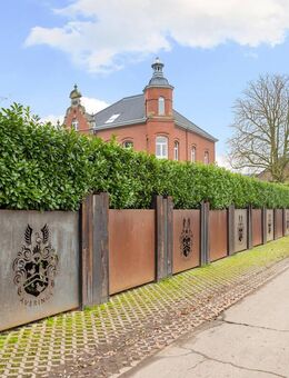Stilvoller Wohntraum bei Düsseldorf - modernes Juwel im denkmalgeschützten Hof - Garten ca. 4.550 m² - Tönisvorst