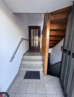 Kapitalanleger und Eigentümer: Doppelhaushälfte mit drei vermieteten Wohnungen in Rastatt - Rastatt