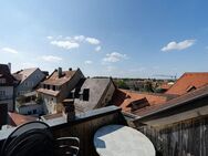 Altbauflair! Helle Maisonette-Wohnung mit Balkon und Einbauküche - Bad Windsheim