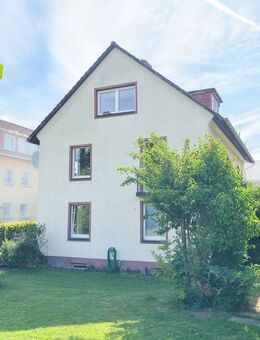 Wohlfühlen auf 56 Quadratmetern - helle Dachgeschosswohnung in ruhiger Lage in Weende - Göttingen