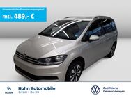 VW Touran, 1.5 TSI Move, Jahr 2024 - Fellbach