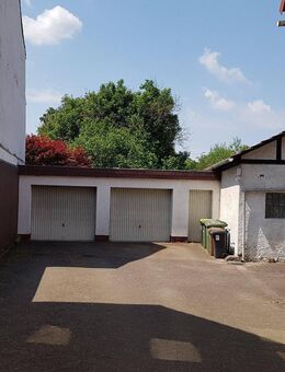 Wohnhaus in Lippoldsberg mit Geschäftsräumlichkeiten - Wahlsburg