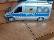 Polizei Auto mit Blaulichtsirene - Langenhagen