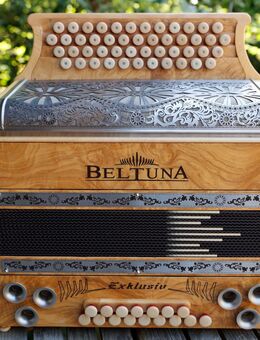 Steirische Harmonika Beltuna Alpstar IV D Exklusiv Luxe Pro Frassino Olive B-Es-As-Des - Dinkelsbühl