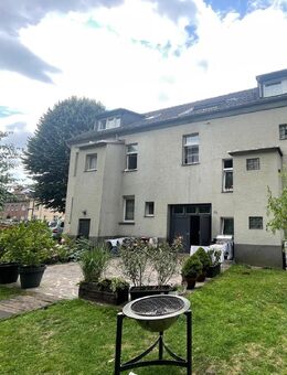 Positiver Cashflow!! Solides 5-Fam.-Haus mit Garten - Gelsenkirchen