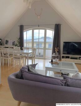 Charme trifft Raumgefühl - stilvolle Dachgeschosswohnung über den Dächern Ambergs - Amberg