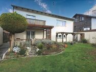 Sonnig gelegenes Zweifamilienhaus mit großem Garten und vielen Nutzungsoptionen - Vaterstetten