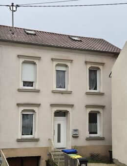 Preis gesenkt... Einfamilienhaus im Zentrum, techn. guter Zustand u. Potenzial - Beckingen