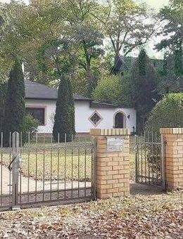 *Zu sanierender Bungalow auf großem Baugrundstück in 1A Lage in der Siedlung von Schönwalde-Glien!* - Schönwalde-Glien