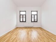 Frisch renovierte 2-Zimmer-Altbauwohnung mit Balkon und modernem Dusch-/Wannenbad - Leipzig
