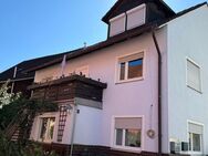 ZFH mit ca. 190m² Wohnfläche, 283m² Grund, große Scheune (Ausbau zur Wohnung möglich) - Adelsdorf