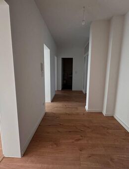 Gut geschnittene 3-ZW - Zentral in Preungesheim - Frankfurt (Main)