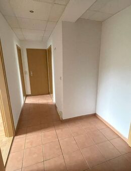 Helle Neubauwohnung in grüner und ruhiger Lage-Einbauküche möglich - Chemnitz