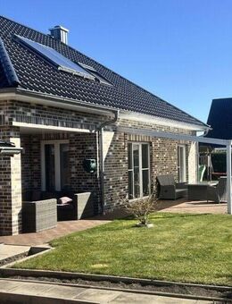 Ihr neues Familiendomizil mit viel Platz, großem Garten und begehrter Lage in Bösel. Raus aus der Stadt, rein ins Glück! - Bösel