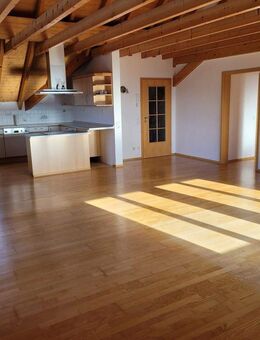 großzügige 4,5-Zimmer-Wohnung mit Balkon und Gemeinschaftsgarten inkl. Außenpool in Grunholz - Laufenburg (Baden)