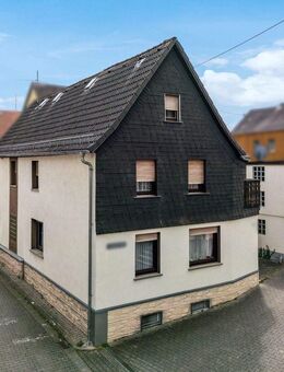 Viele Zimmer - Viel Platz - Viele Möglichkeiten!!! - Langenscheid