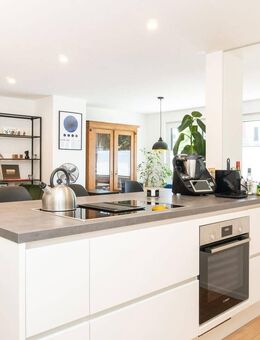 Komplett saniertes Reihenmittelhaus mitten in der Stadt - Lörrach