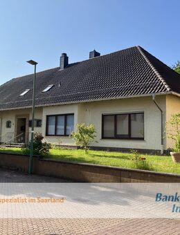 Großes Einfamilienhaus mit Einliegerwohnung und repräsentativem Garten in Kirkel-Limbach - Kirkel
